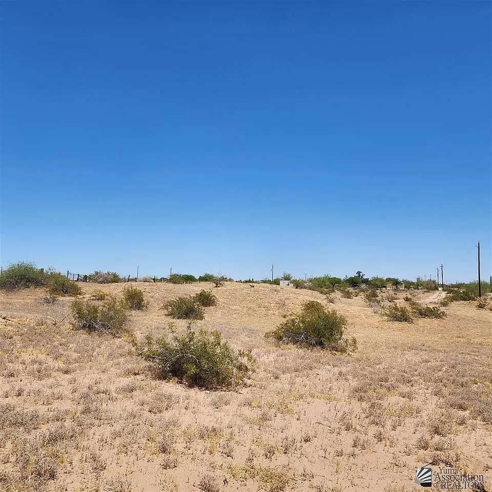 1.01 ACRE IN DATELAND, ARIZONA ON BALBOA RD WITH POWER AND ROAD NEAR I-8 photo 5